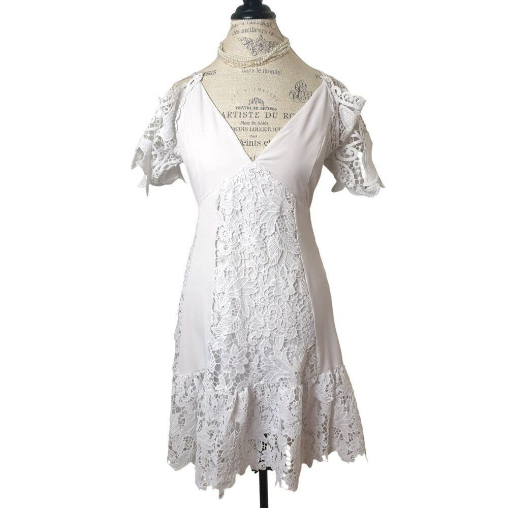 Victoria Lace Cold Shoulder Dress XL White Flounce Hem Plunge Babydoll Mini